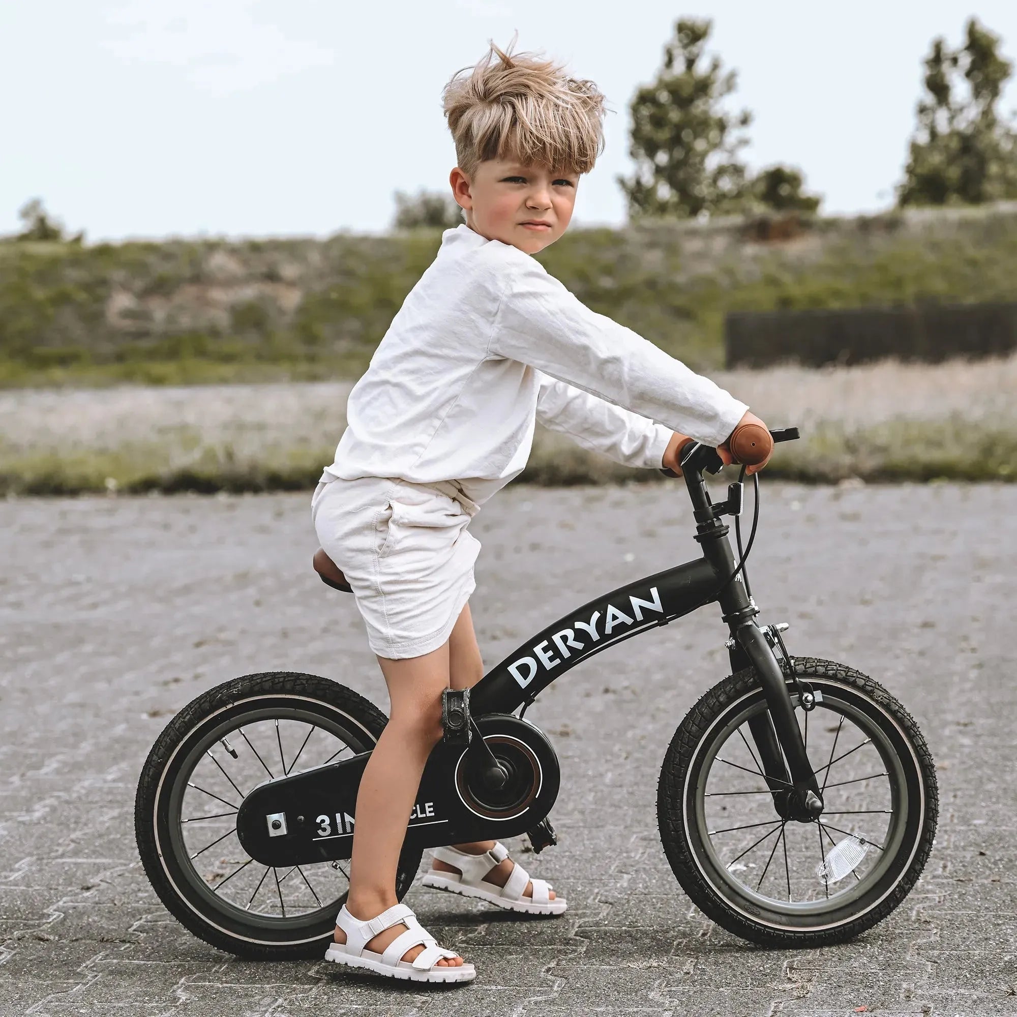 Luxus Kinderfahrrad 12 Zoll - 3 in 1 - Balance Fahrrad Schwarz