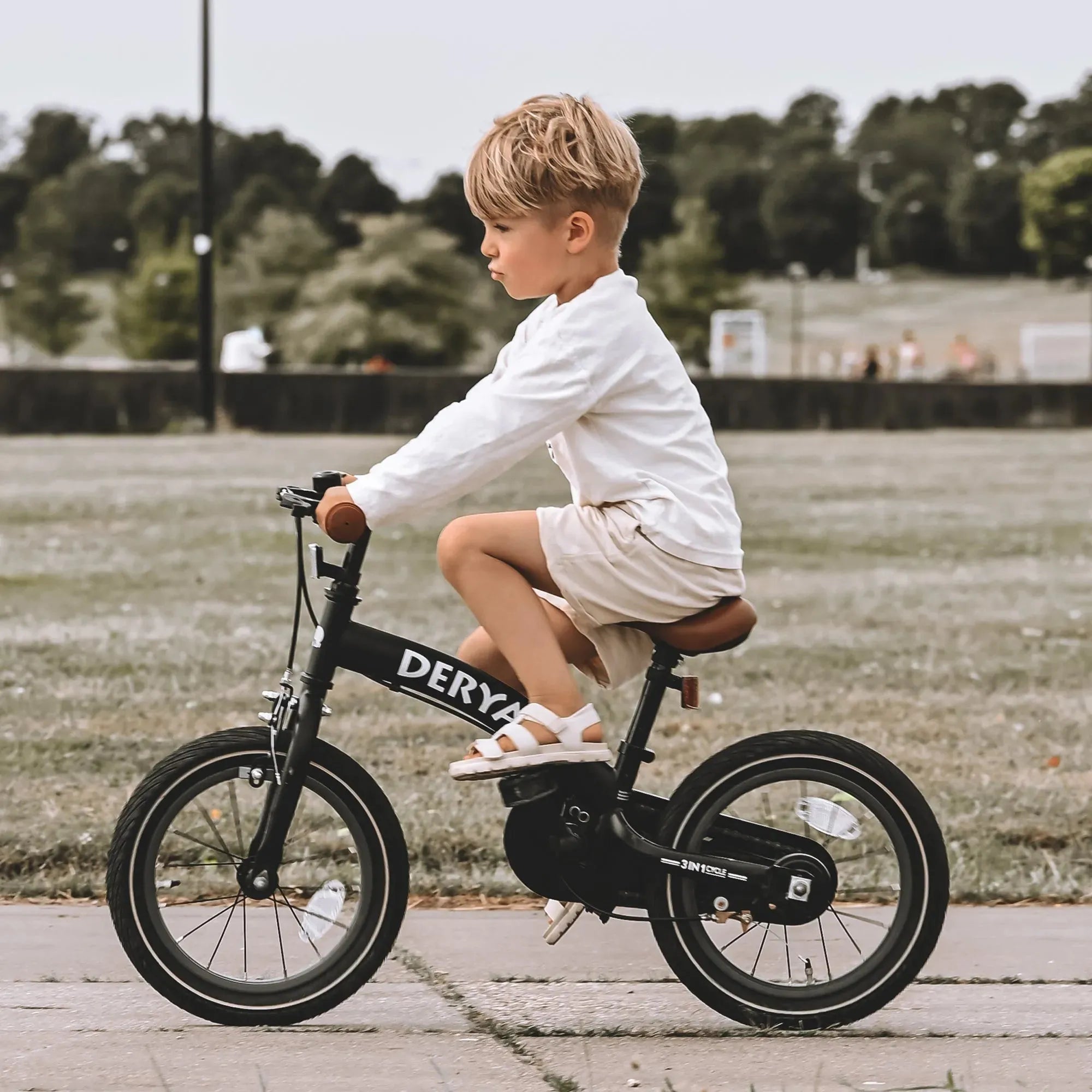 Luxus Kinderfahrrad 12 Zoll - 3 in 1 - Balance Fahrrad Schwarz